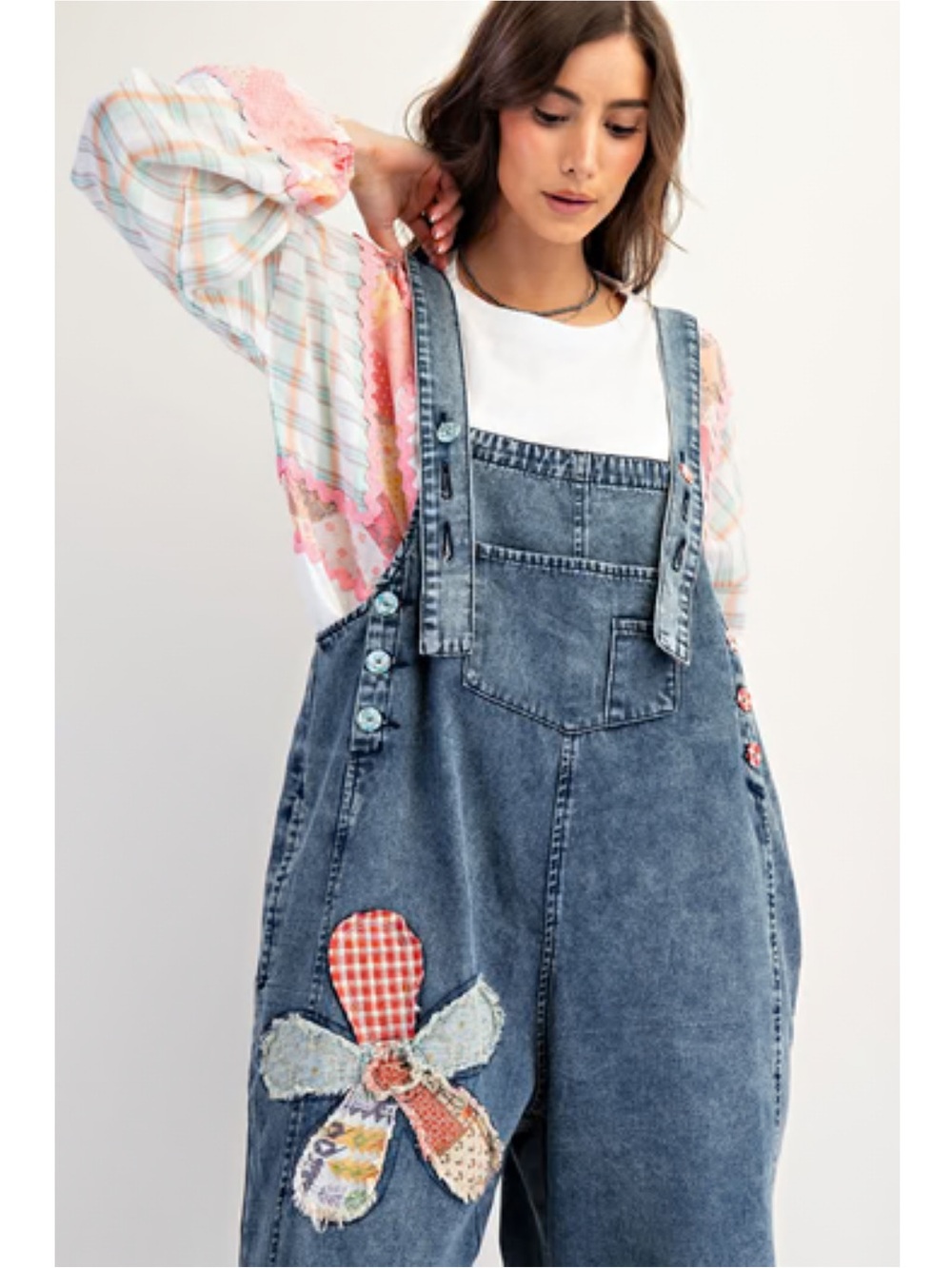 New:Easel Mixed Patchwork Flower Appliqué Boho Wide Leg Denim Jumper Overalls• M - Picture 4 of 7